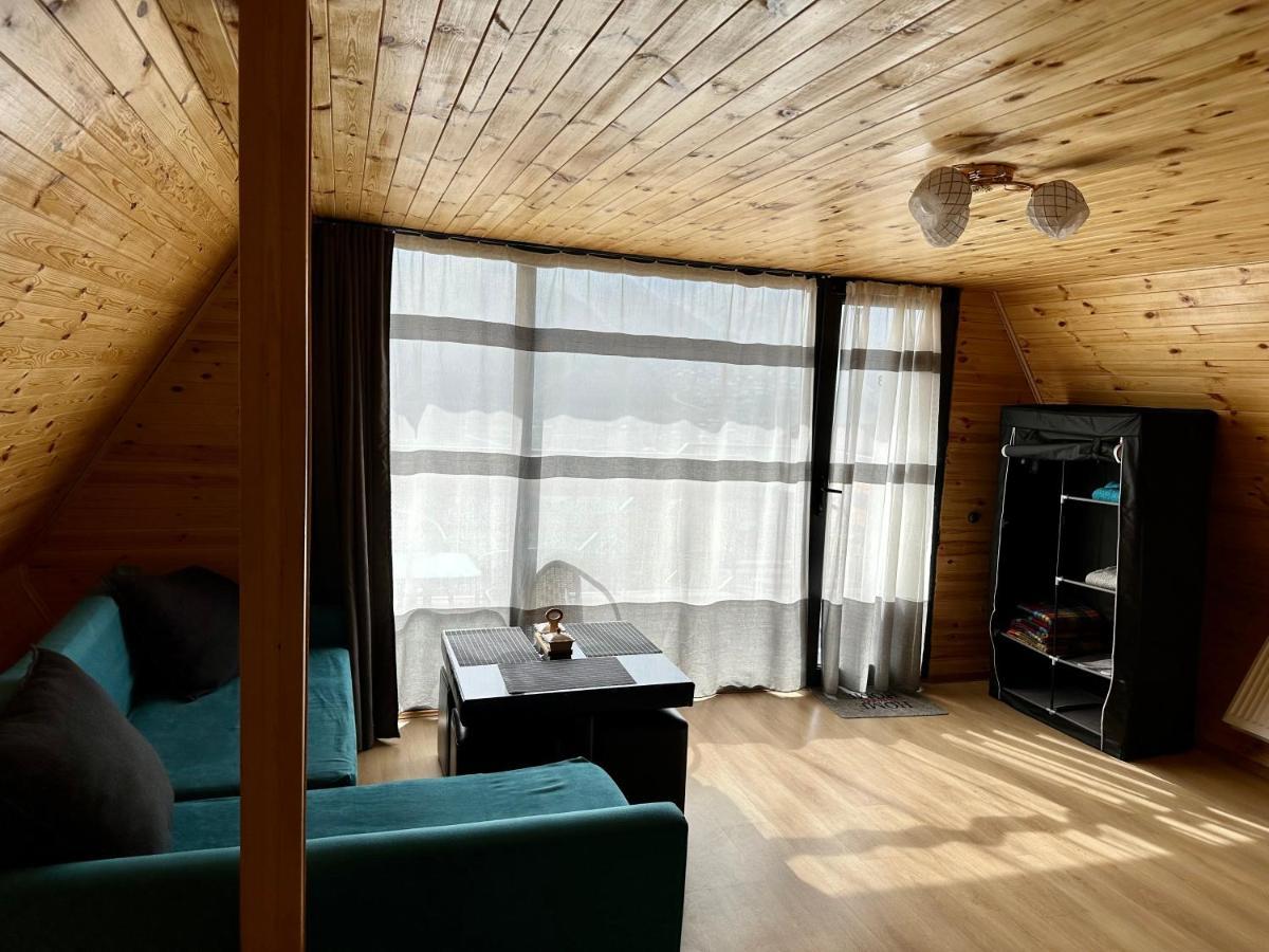 T&T Cottage Kazbegi Eksteriør billede