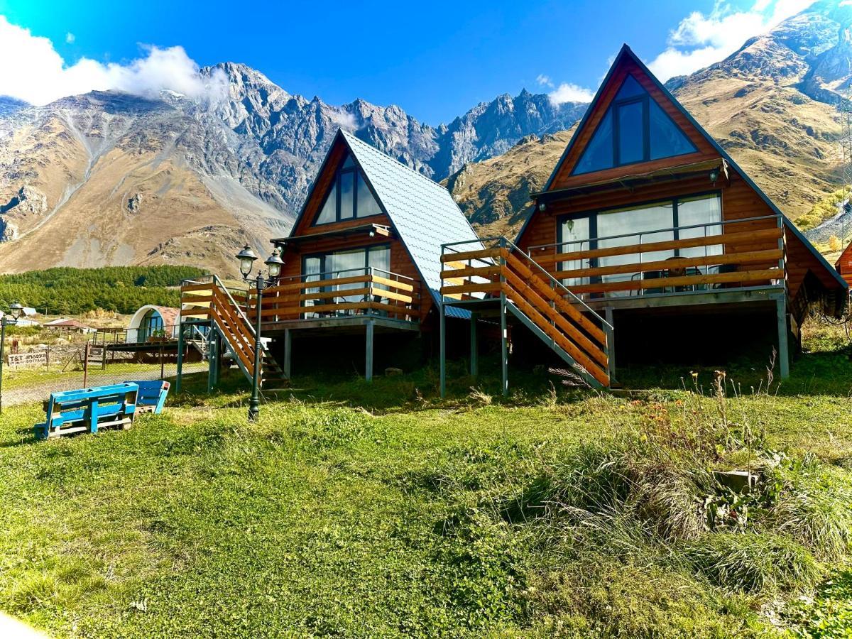 T&T Cottage Kazbegi Eksteriør billede